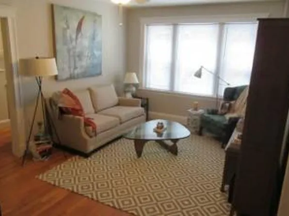 10 Gray St, Cambridge, MA 02138