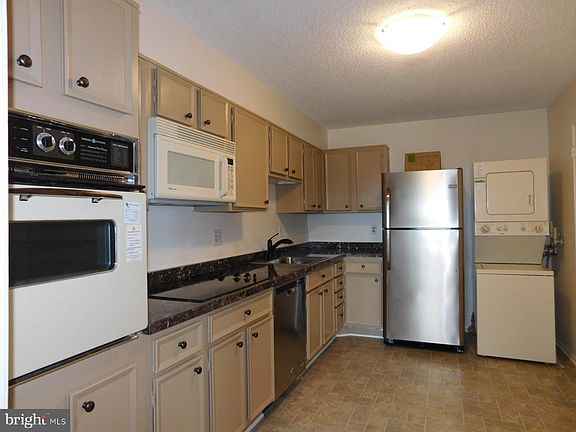 2nd image of 5902 Mount Eagle Dr APT 1102