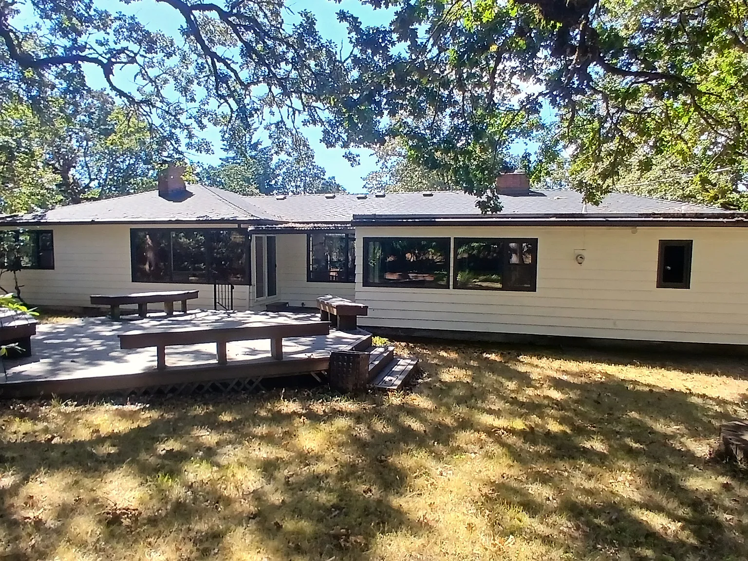 4 bed, 1.5 bath, 1944 sqft, $2,850 — Photo 2