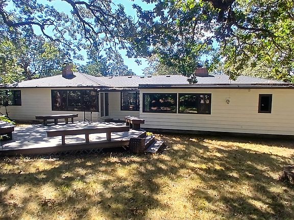 2nd image of 4170 SW Fairhaven Dr