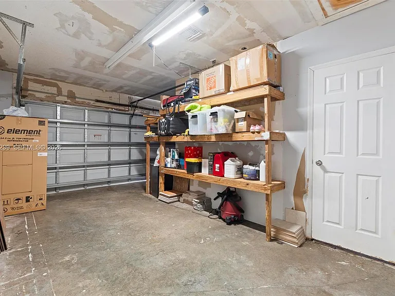 14012 SW 38th Ter — Photo 38