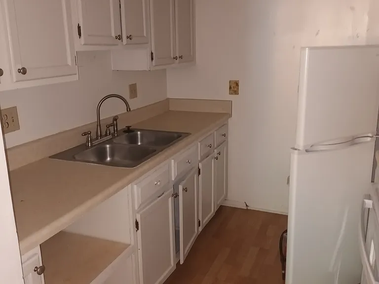 8805 Long Beach Cir — Photo 4