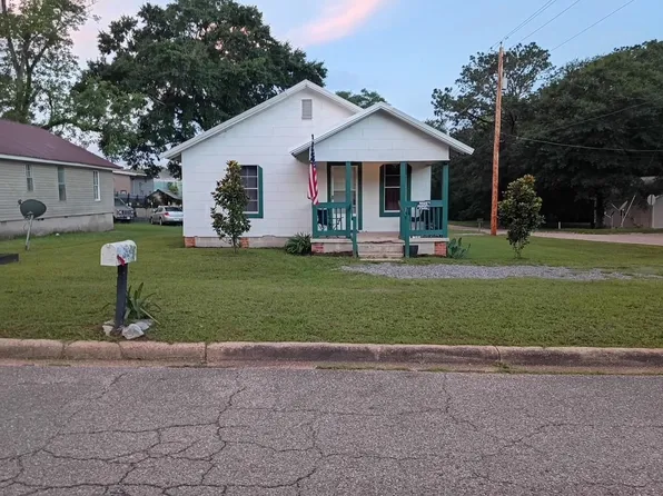241 Barton St, Andalusia, AL 36420