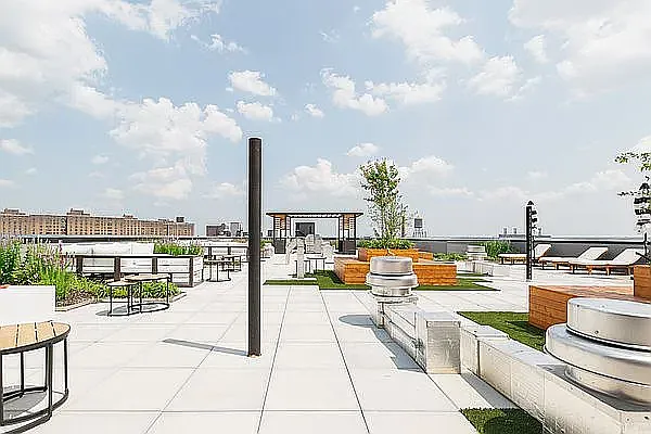 Rented by JCS Realty Group LLC | media 77