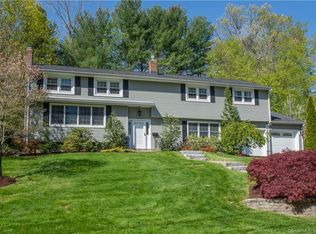 74 Avondale Rd, West Hartford, CT 06117