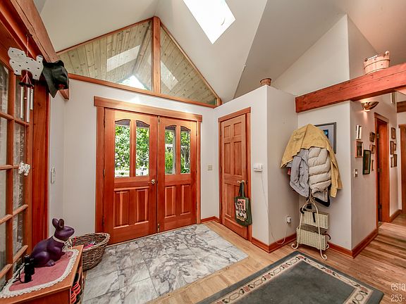 4th image of 17812 18th Street NW