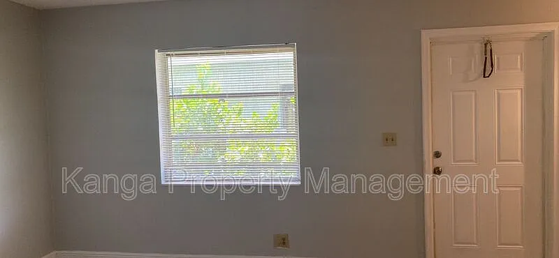 2 bed, 1.0 bath, 758 sqft, $1,850 — Photo 4