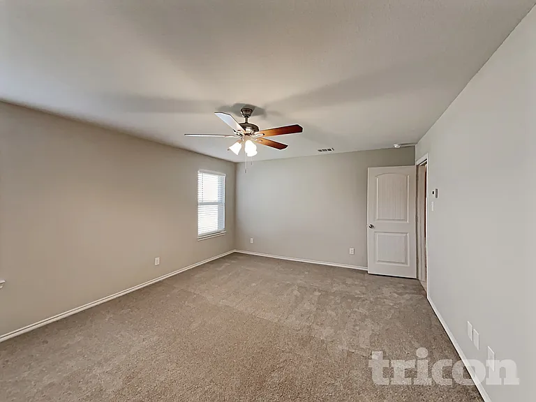 2511 Glen Hollow Dr — Photo 23