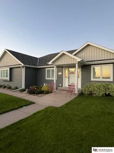 4904 Loch Loyal Ct, Hastings, NE, 68901