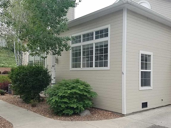 2nd image of 755 Glen Ct Unit 10