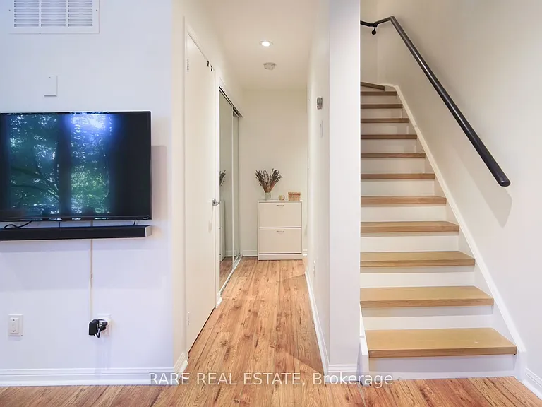 50 Joe Shuster Way #220 — Photo 5