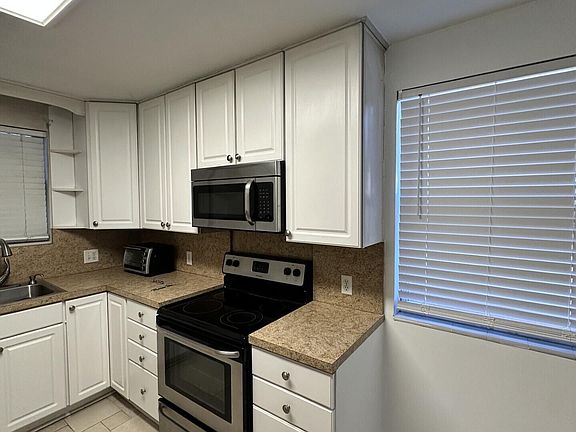 4th image of 368 1st St