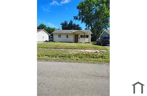 1754 Front St SW Photo 1