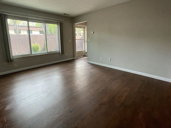 9956 Johnnycake Ridge Rd APT C2