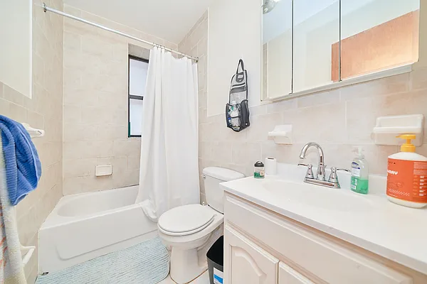 Rented by Living New York | media 8