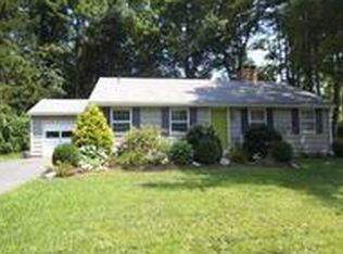 72 Chestnut St, Amherst, MA 01002