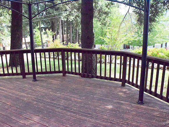 5th image of 20476 Lakeview Dr