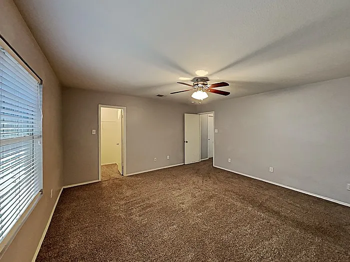 2101 Franks St — Photo 12