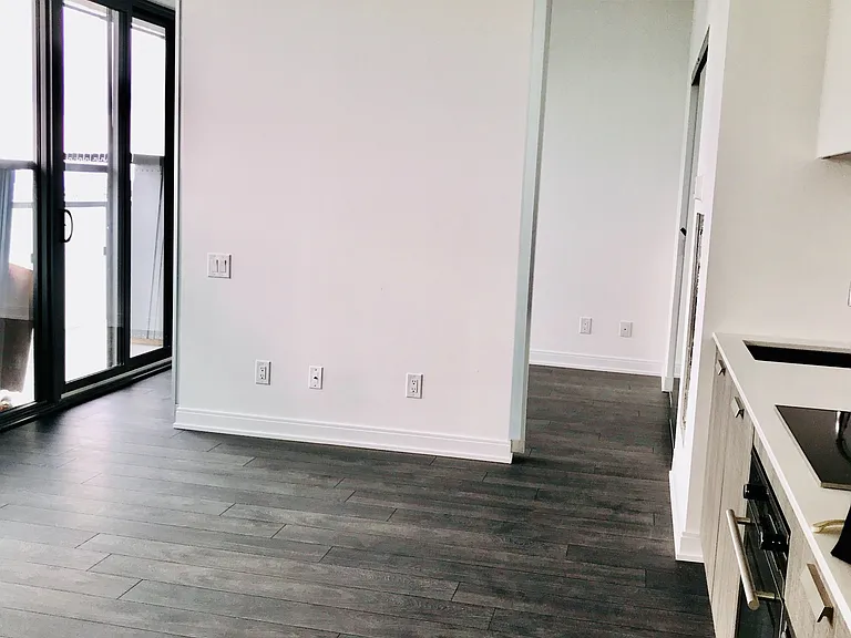 50 Charles St E #2601 — Photo 10