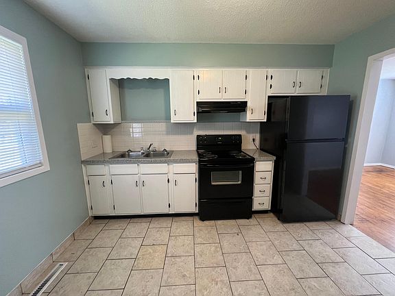3rd image of 1262 S Estate Ave