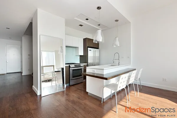 Rented by Modern Spaces | media 17