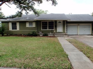 1905 Virginia Ave, Victoria, TX 77901