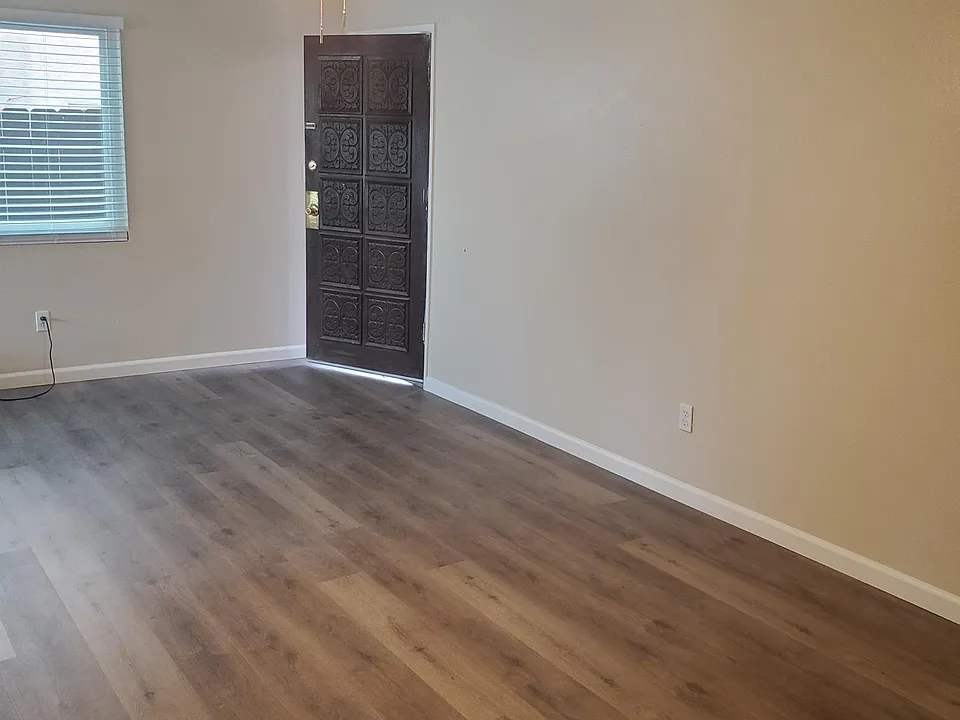 4070 Wabash Ave #1