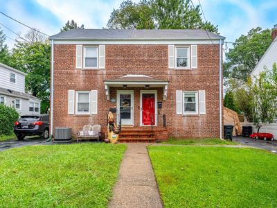 296 Larch Ave, Dumont, NJ, 07628