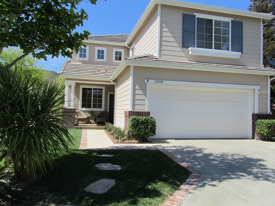1st image of 32298 Big Oak Ln
