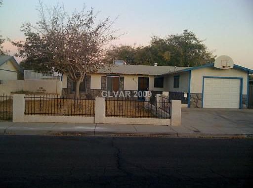 2nd image of 3622 Vista Del Monte Dr