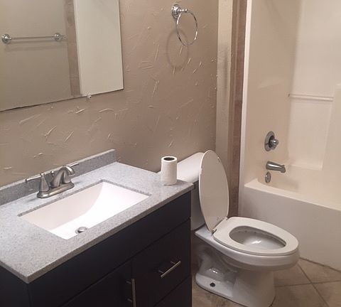 5th image of 35 Asbury Dr