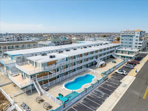 406-10 E Monterey Ave APT 303, Wildwood Crest, NJ 08260