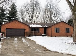 348 Towne St, Gilberts, IL 60136