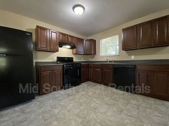 5th image of 1300 Glenda Dr