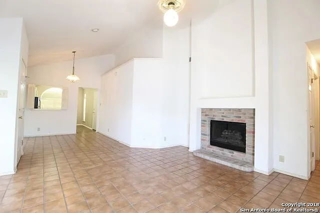 2 bed, 2.0 bath, 1063 sqft, $1,295 — Photo 4