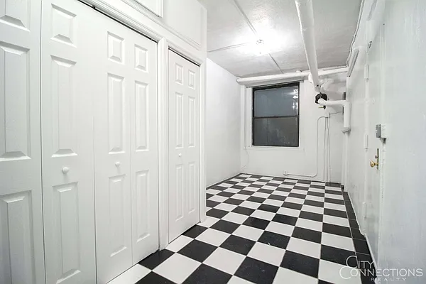 Rented by City Connections Realty | media 17