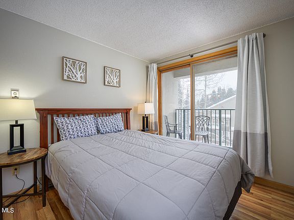 4th image of 313 Iron Horse Way #C3113