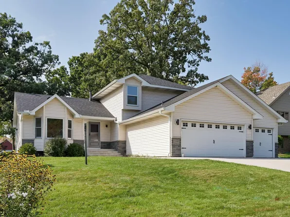 2193 Jennifer Ct, North Saint Paul, MN 55109