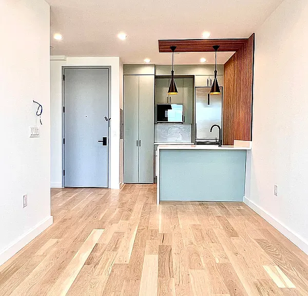 383 Bleecker St #3F — Photo 2