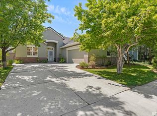 10250 Grizzly Hill Ct, Reno, NV 89521