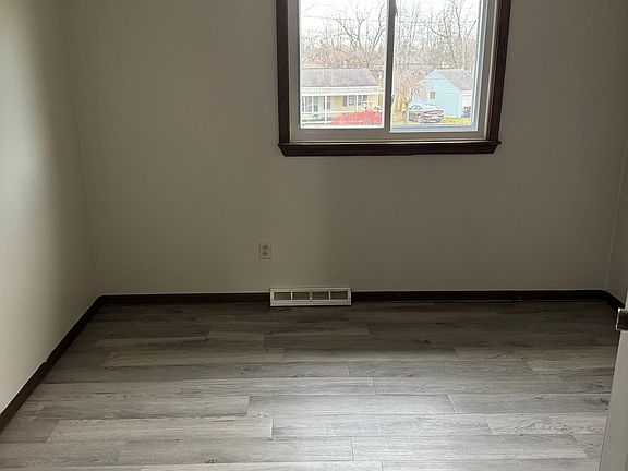 4th image of 88 4th Ave #B