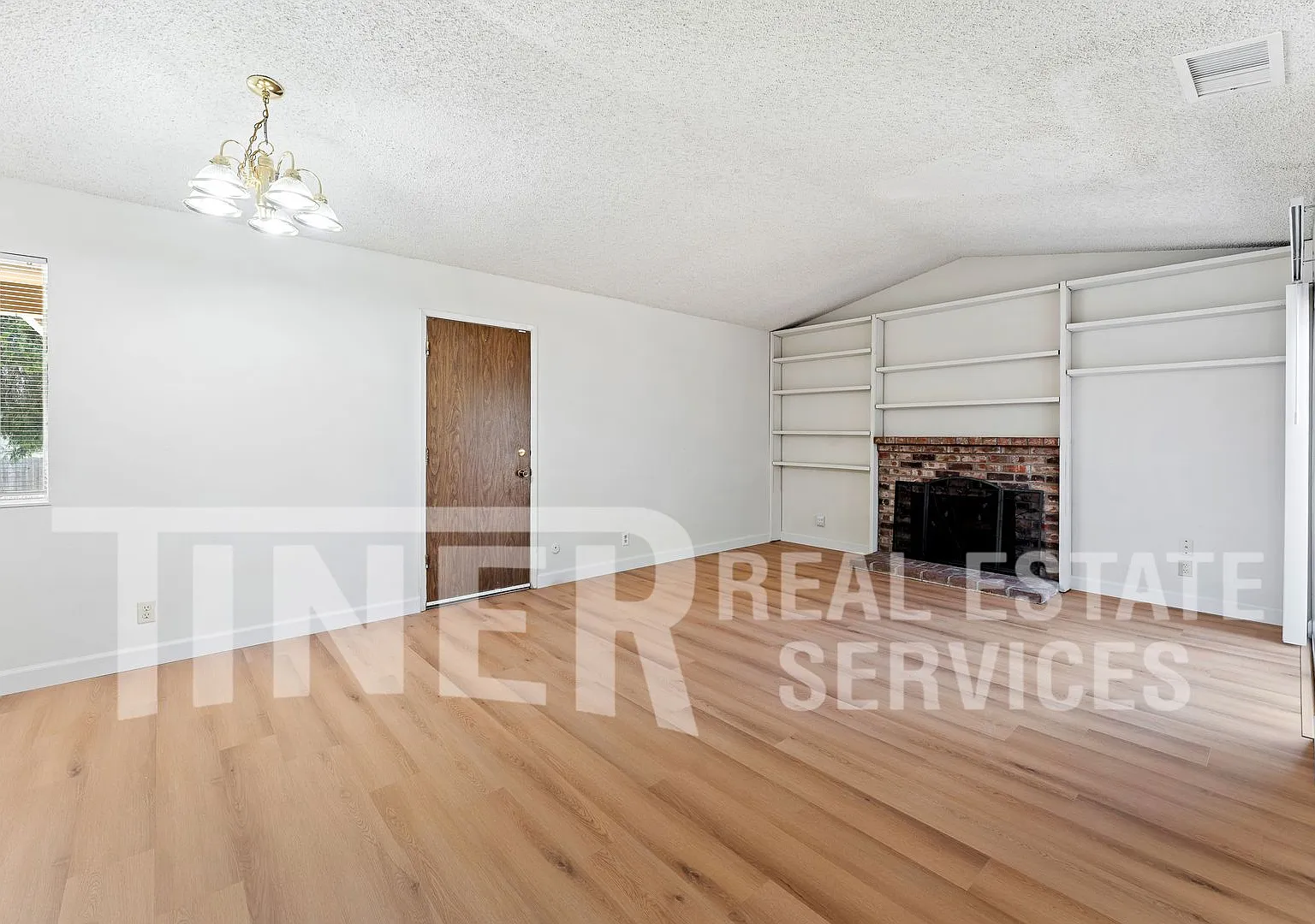 3233 Oriole Way - TIER 2 — Photo 2