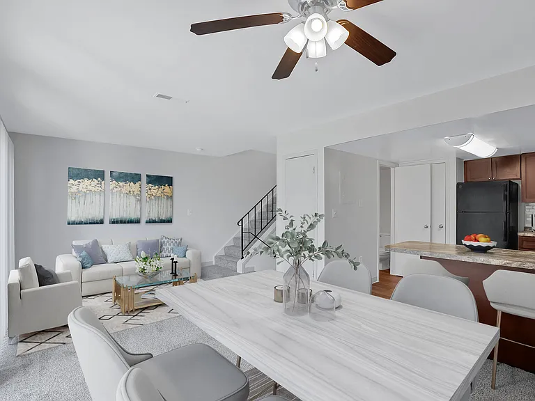 Regency Club Townhomes & Apartments — Photo 9