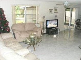 2707 Cedaridge Dr, Tampa, FL 33618