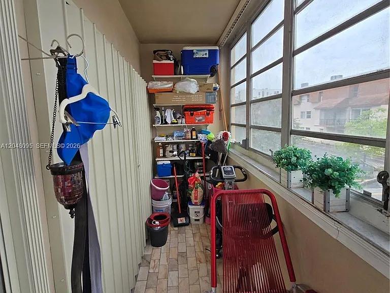 1555 W 44th Pl #235 — Photo 52