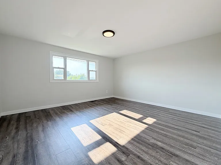 766 Indian Rd N #3 — Photo 11