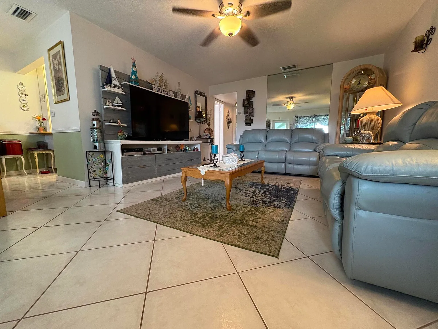 2 bed, 1.0 bath, 798 sqft, $1,500 — Photo 3