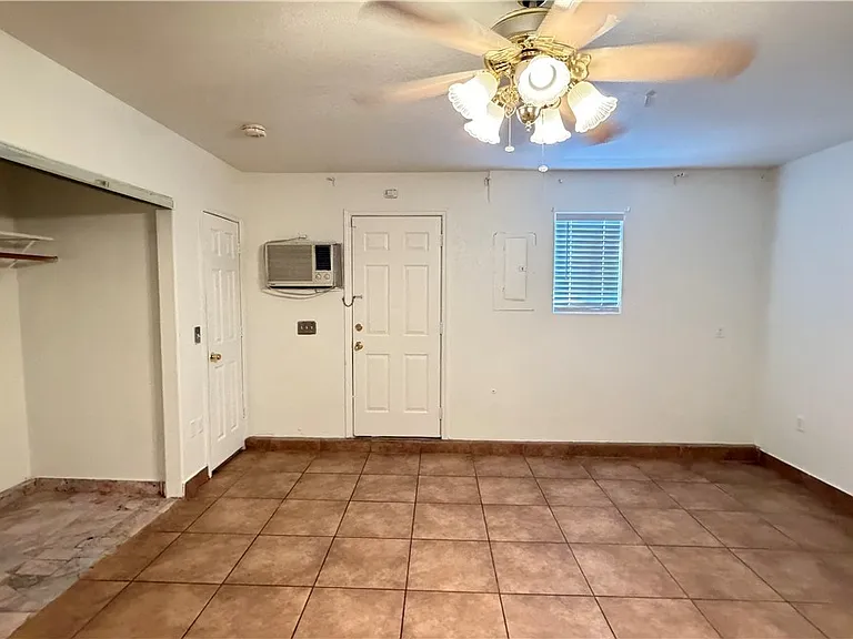 4371 Silver Bay St — Photo 11