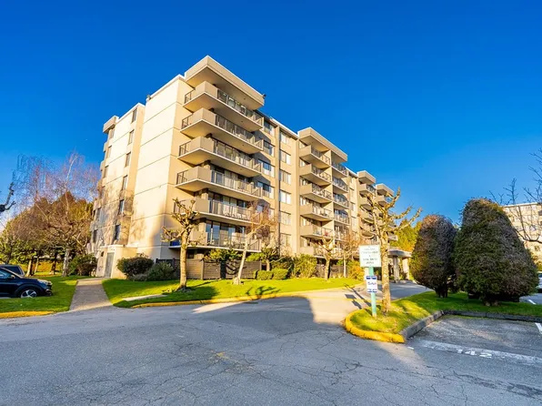 9300 Parksville Dr #405, Richmond, BC V7E 4W3