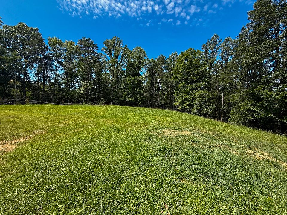 1st image of Dogwood Trl